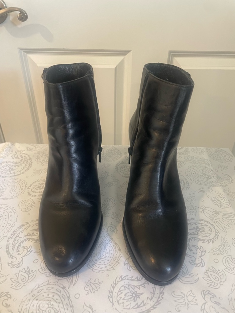 Stuart Weitzman Black Leather Ankle Zip Booties